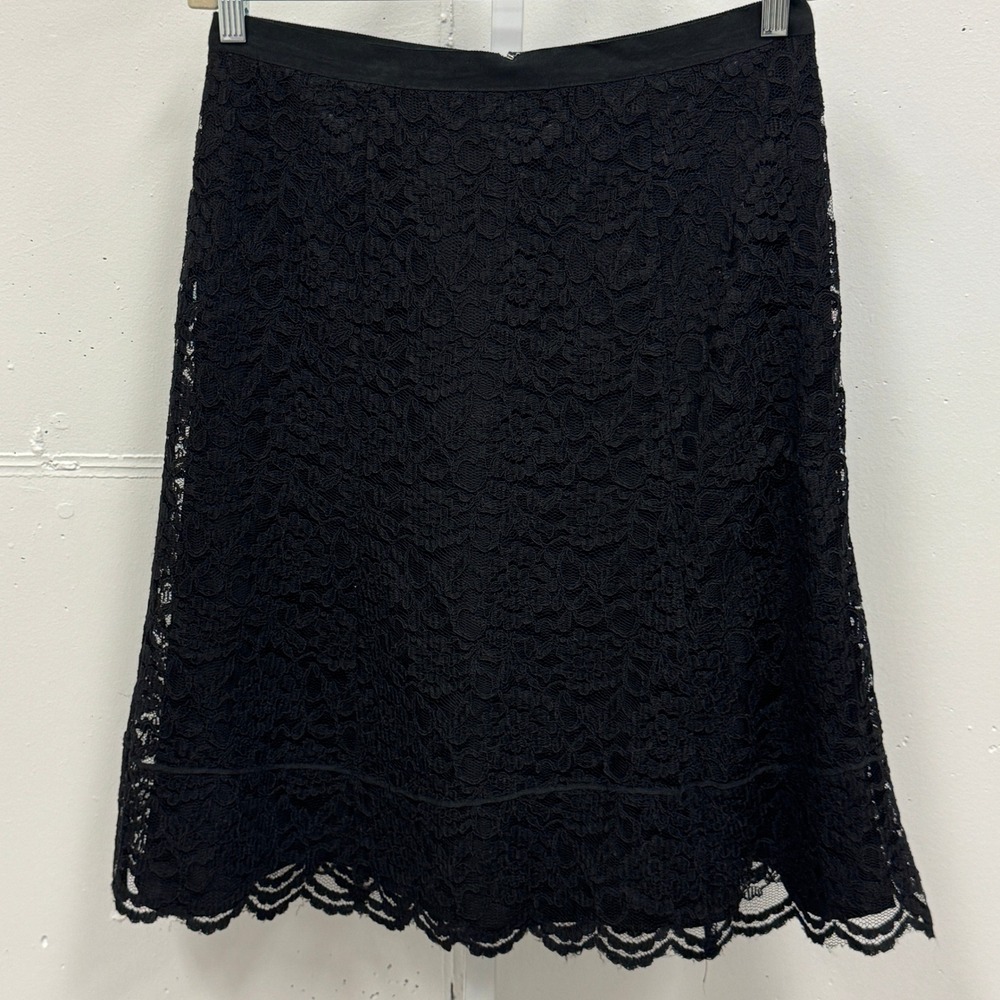 Y2K Old Navy Floral Lace A-Line Skirt Scalloped‎ Hem Size 8 Just Below Waist Blk